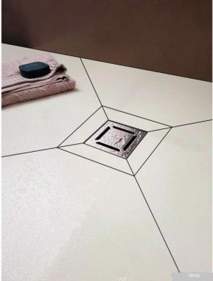 Berges Wasserhaus Zentrum Norma 100х100 090362 (матовый хром)