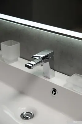 BelBagno Зеркало SPC-MAR-1200-800-LED-BTN