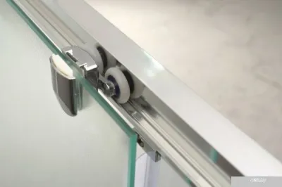 Душевая дверь BelBagno UNO-BF-1-130-C-Cr 130 (прозрачное стекло)