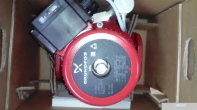 Насос Grundfos UPS 40-180 F