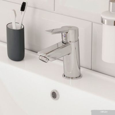 Milardo Stripe STRSB00M01