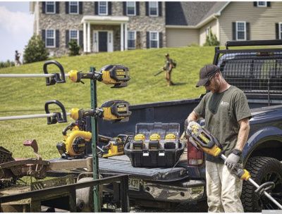 Зарядное устройство DeWalt DCB116 (40В)