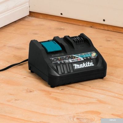 Makita DC18RE (10.8-18В)