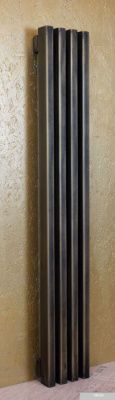 WH WH Steel 1750 В  вертикальный, 2 секции, боковое подключение (любой цвет по RAL)
